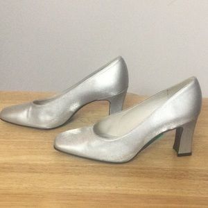 🌞 Vintage Stuart Weitzman dress square closed toe block heel silver women 6.5